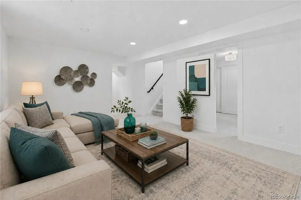 1370 Zenobia Street Denver CO 80204