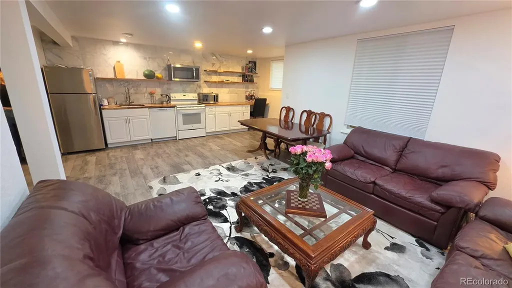 1525 S Holly Street Denver CO 80222