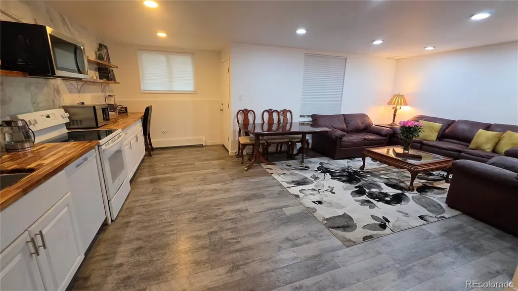1525 S Holly Street Denver CO 80222