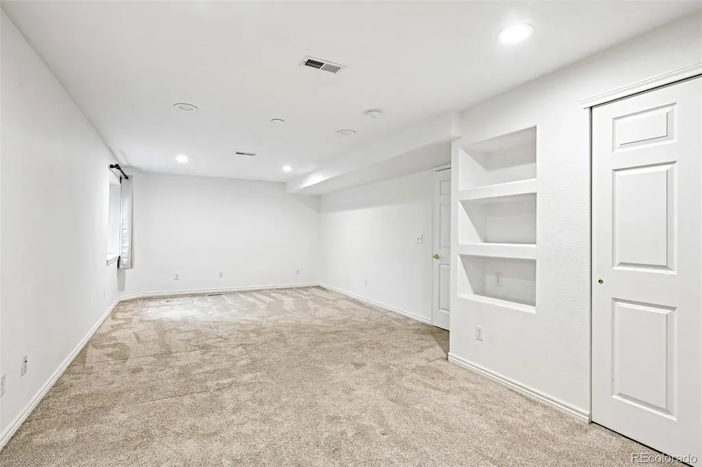 6697 S Forest Way Centennial CO 80121