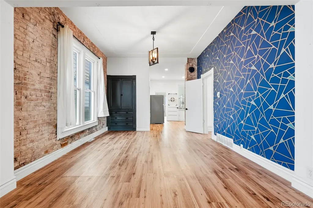 3251 Lawrence Street Denver CO 80205