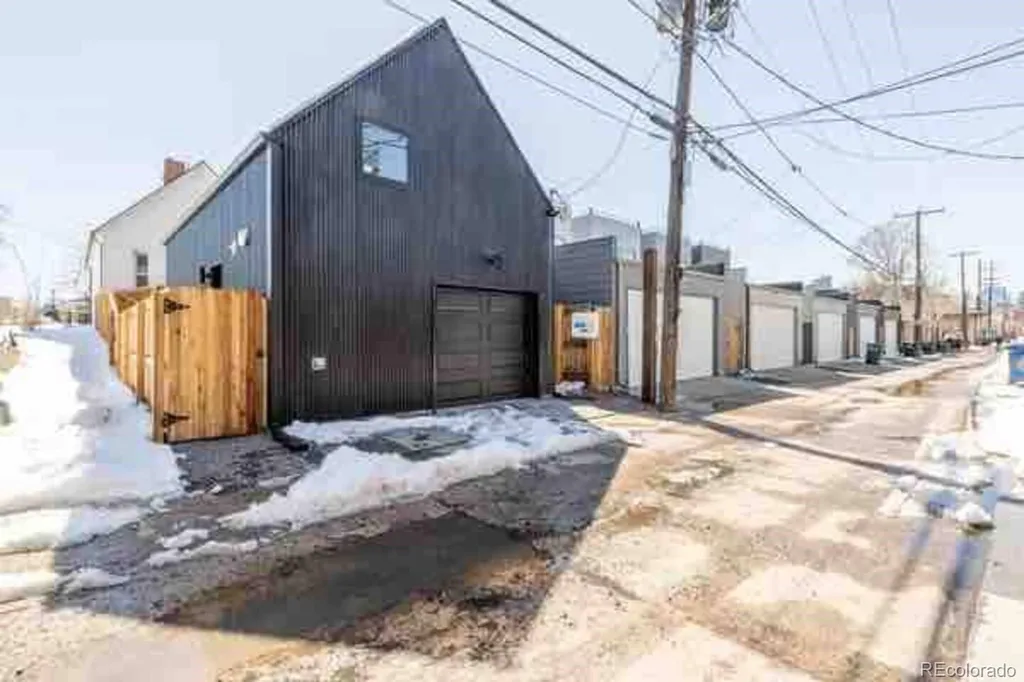 3251 Lawrence Street Denver CO 80205
