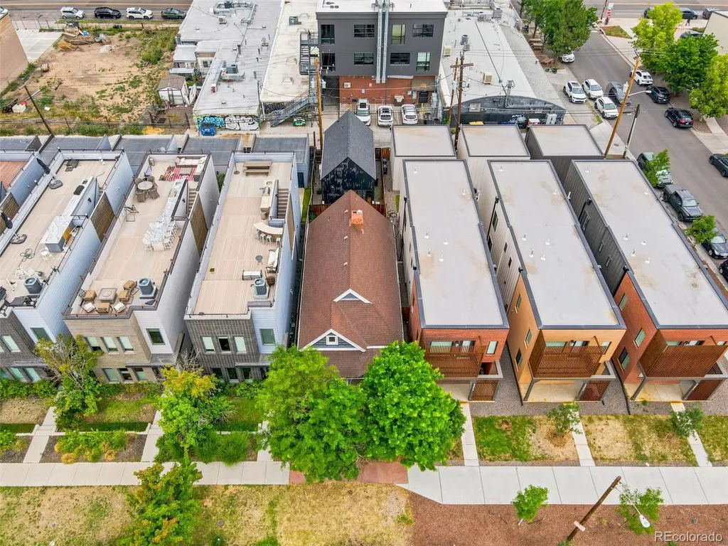 3251 Lawrence Street Denver CO 80205