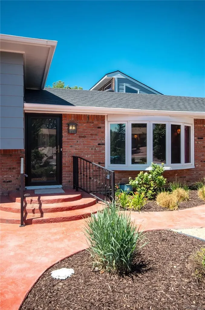 2226 Glenwood Circle Colorado Springs CO 80909