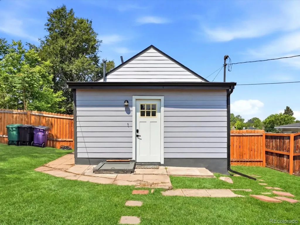 272 S Meade Street Denver CO 80219