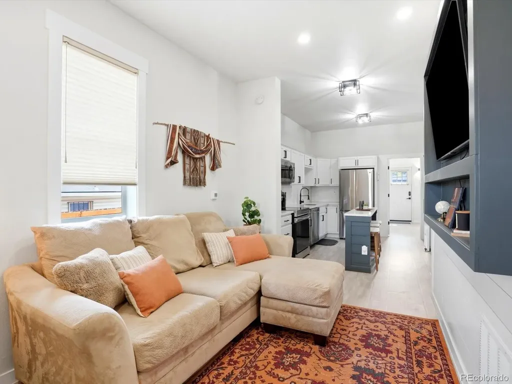 272 S Meade Street Denver CO 80219