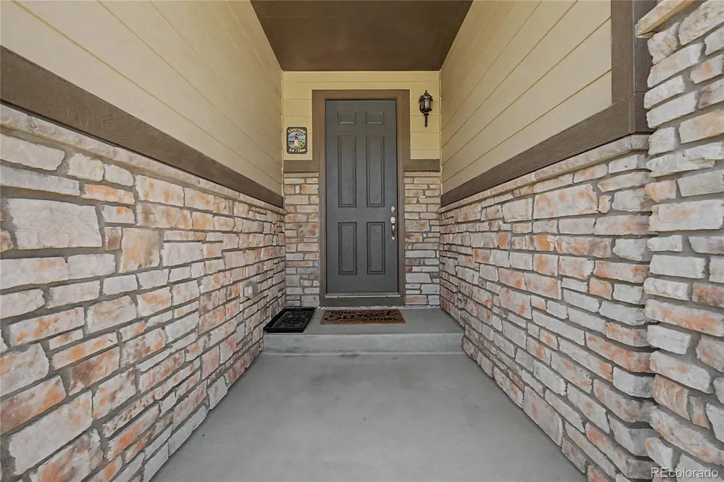 19164 W 85th Bluff Arvada CO 80007