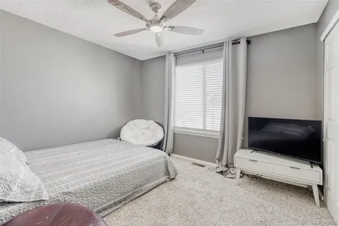 2624 S Gibralter Street Aurora CO 80013