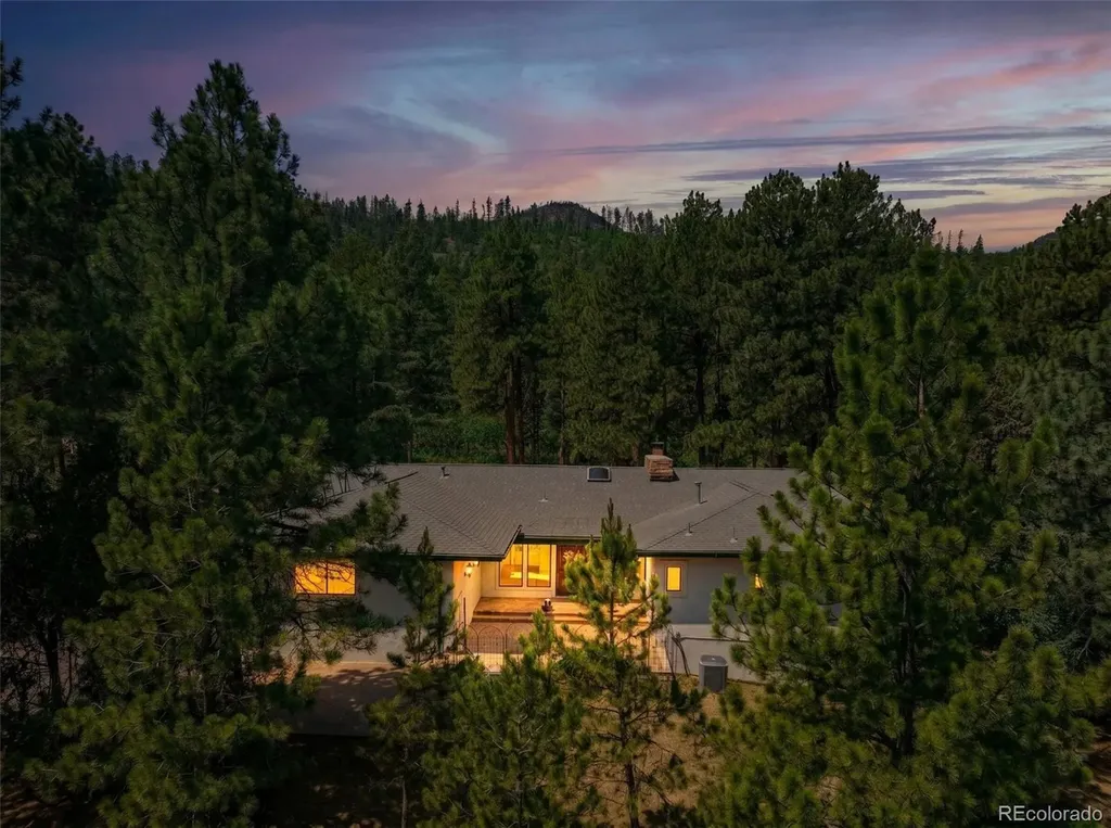 8057 Bannock Drive Larkspur CO 80118