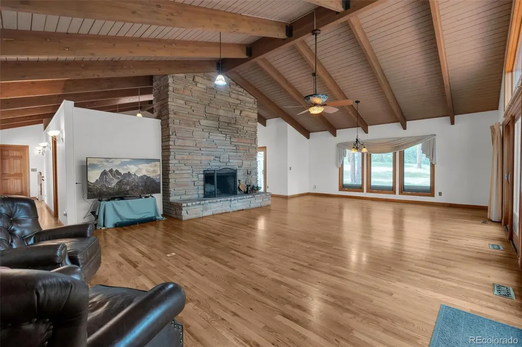 8057 Bannock Drive Larkspur CO 80118