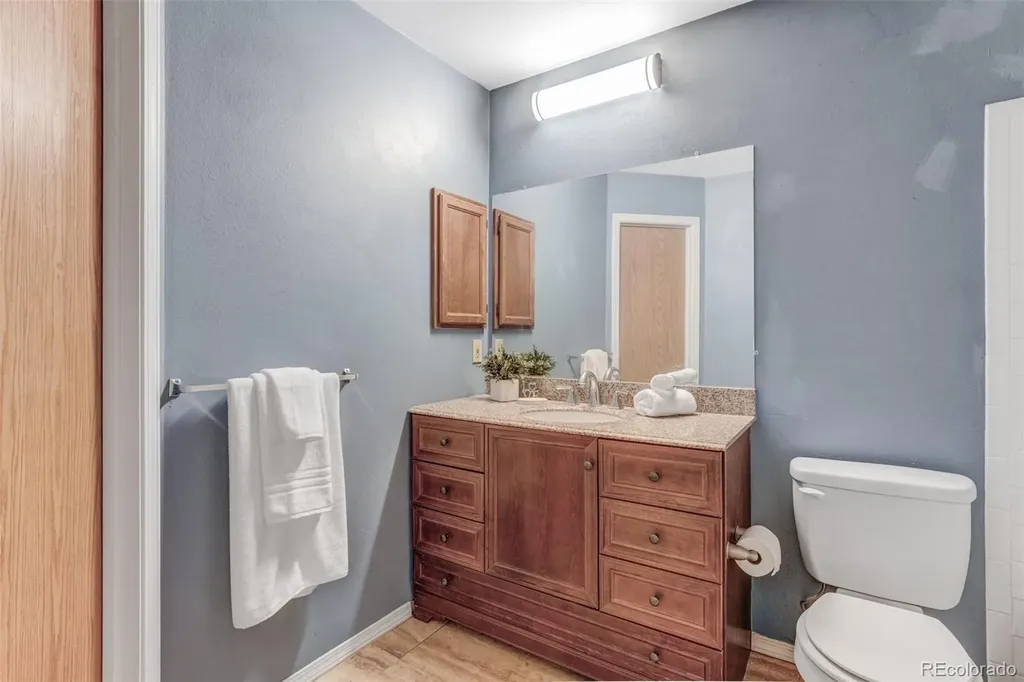 10142 W Dartmouth Avenue Lakewood CO 80227