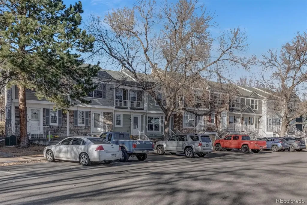10142 W Dartmouth Avenue Lakewood CO 80227