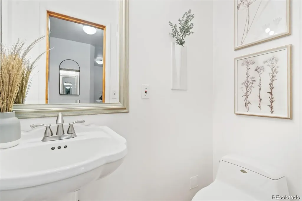 2311 S Jasmine Place Denver CO 80222
