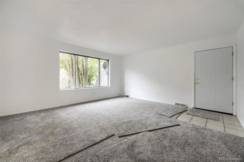 1246 Sable Boulevard Aurora CO 80011