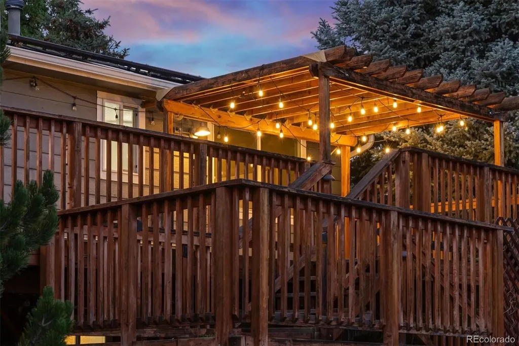 8074 S Estes Court Littleton CO 80128
