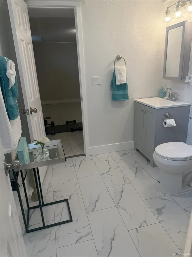 1125 S Eaton Court Lakewood CO 80232