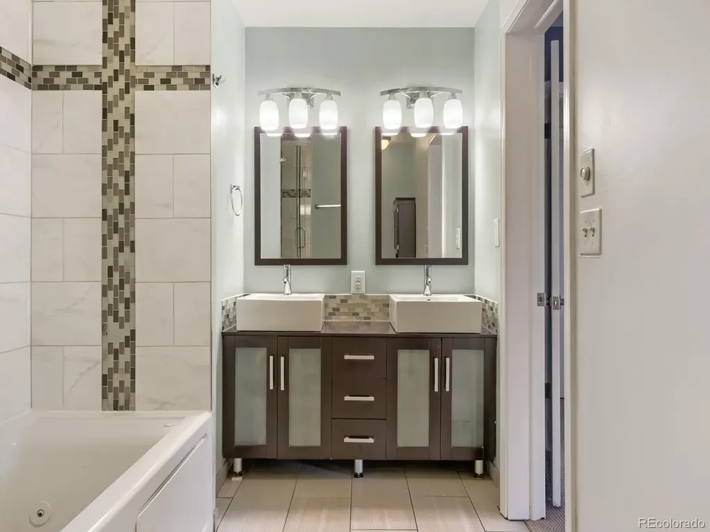 8874 W Harvard Drive Lakewood CO 80227