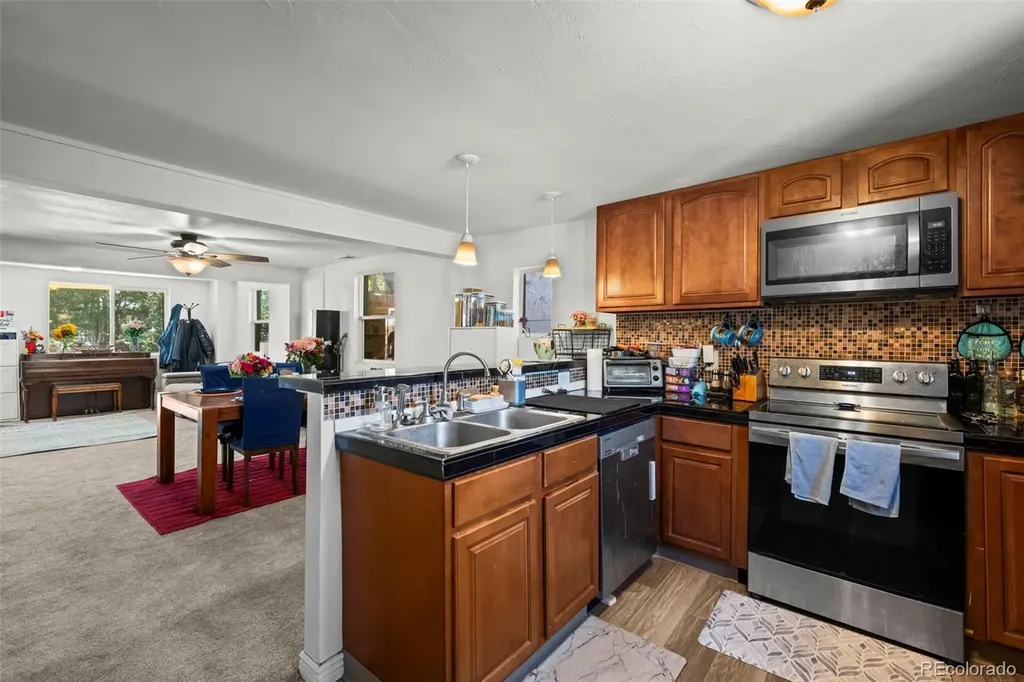 6781 Hooker Street Denver CO 80221