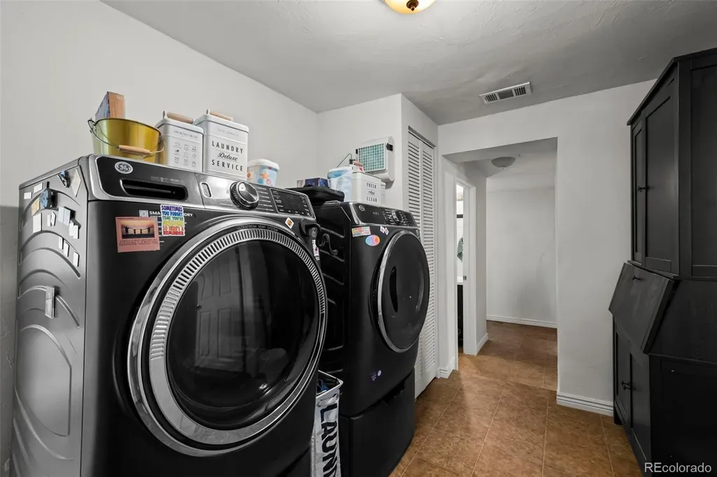 6781 Hooker Street Denver CO 80221