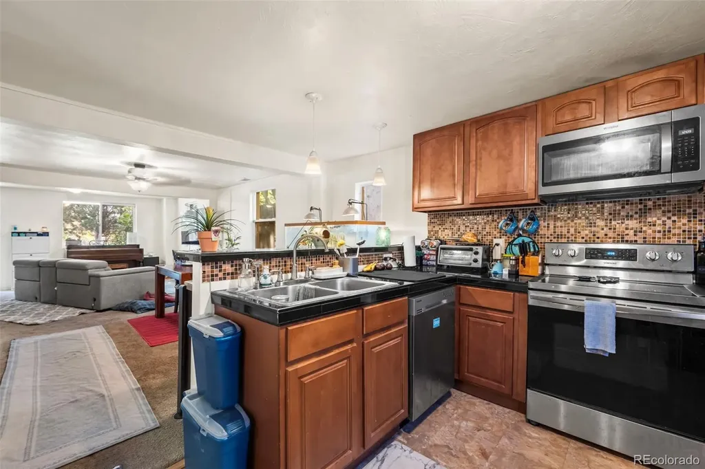 6781 Hooker Street Denver CO 80221
