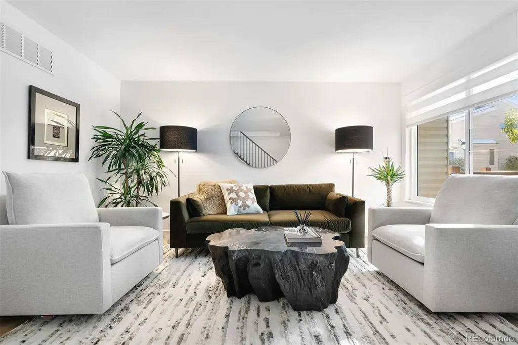 4202 E Maplewood Way Centennial CO 80121