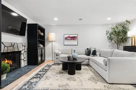 4202 E Maplewood Way Centennial CO 80121