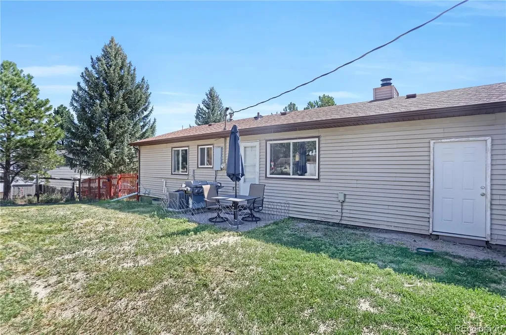 751 S Pearl Street Elizabeth CO 80107