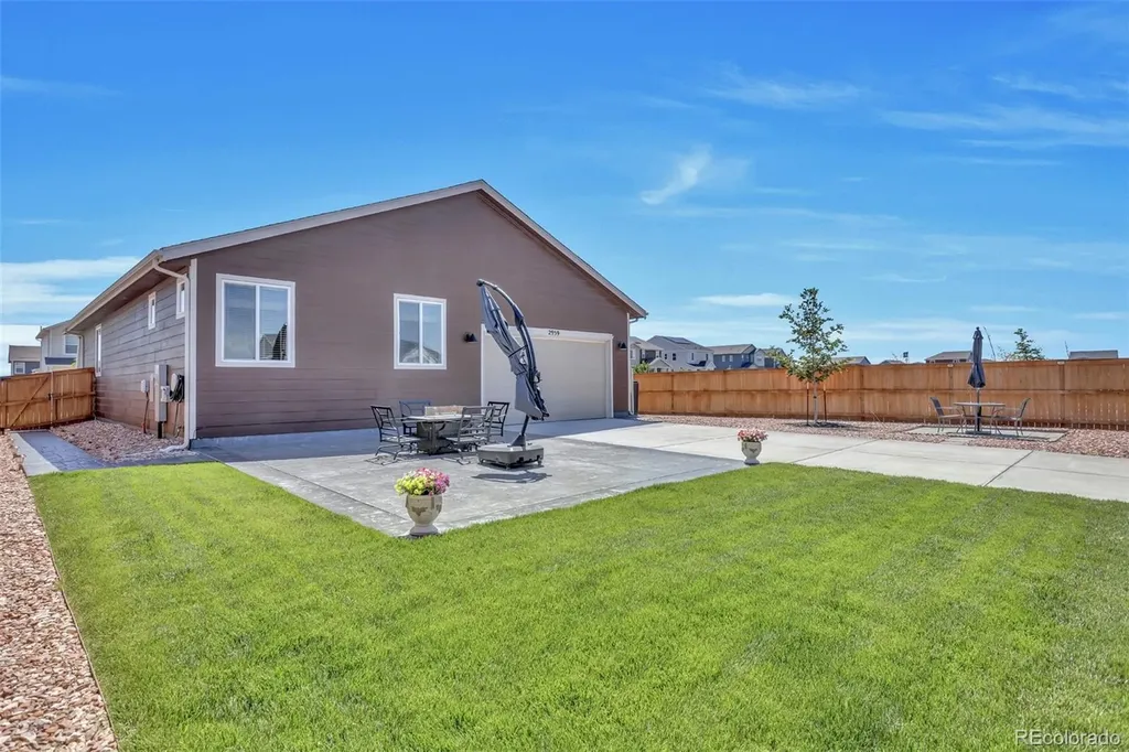 2959 Nectar Street Strasburg CO 80136