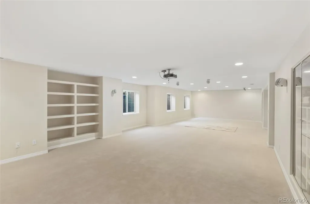 2528 Willow Glen Drive Colorado Springs CO 80920