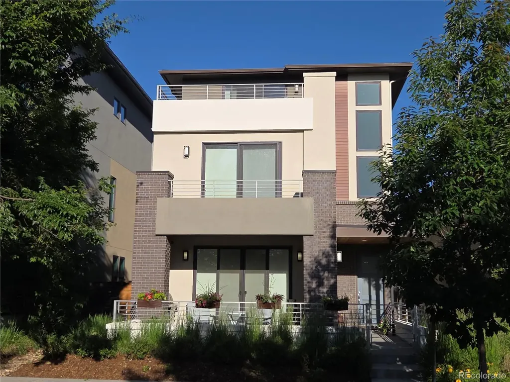 31 S Oneida Court Denver CO 80230