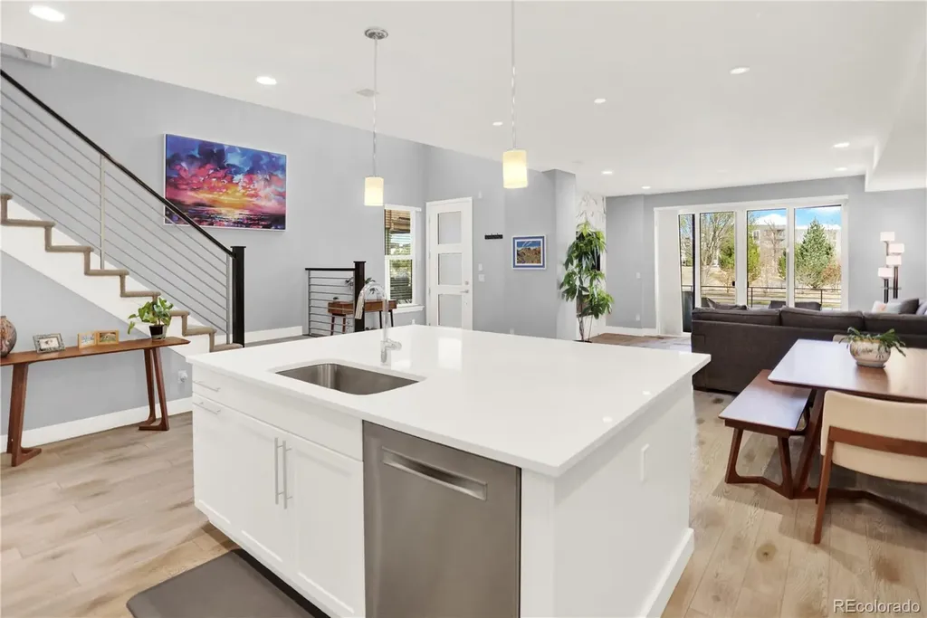 31 S Oneida Court Denver CO 80230