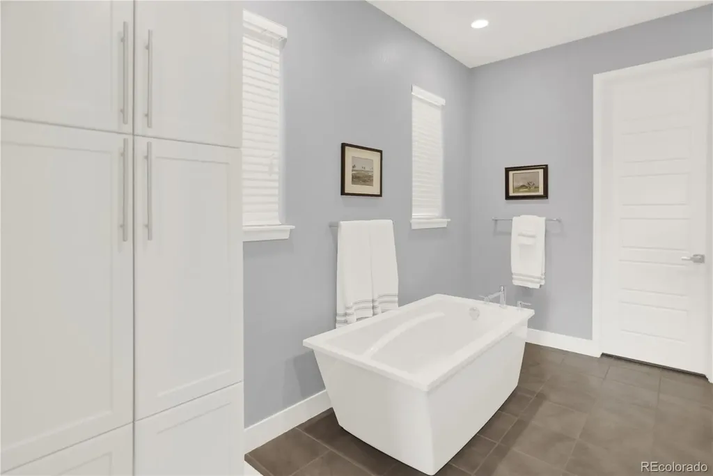 31 S Oneida Court Denver CO 80230