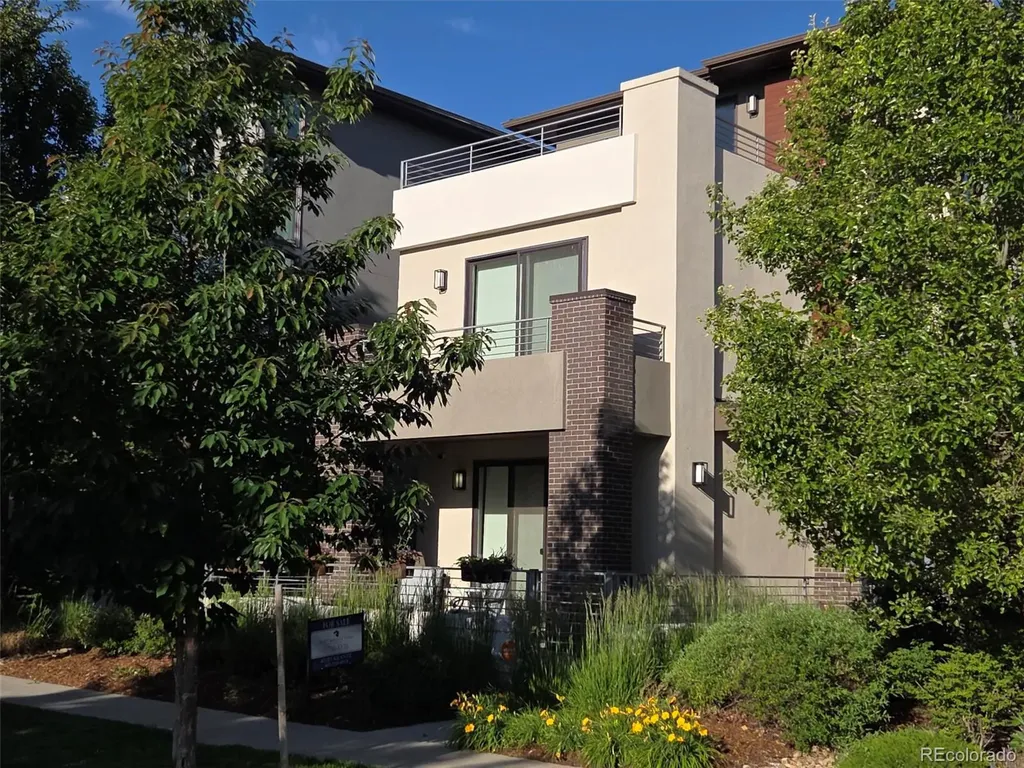 31 S Oneida Court Denver CO 80230