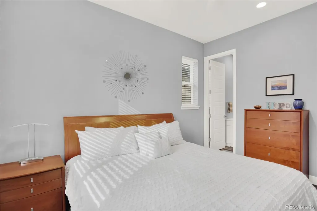 31 S Oneida Court Denver CO 80230