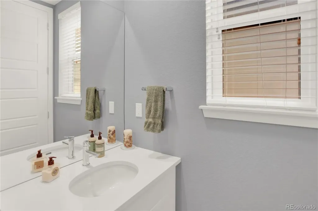 31 S Oneida Court Denver CO 80230