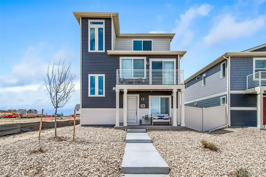 Bennett CO, 46562 Gold Prairie Drive