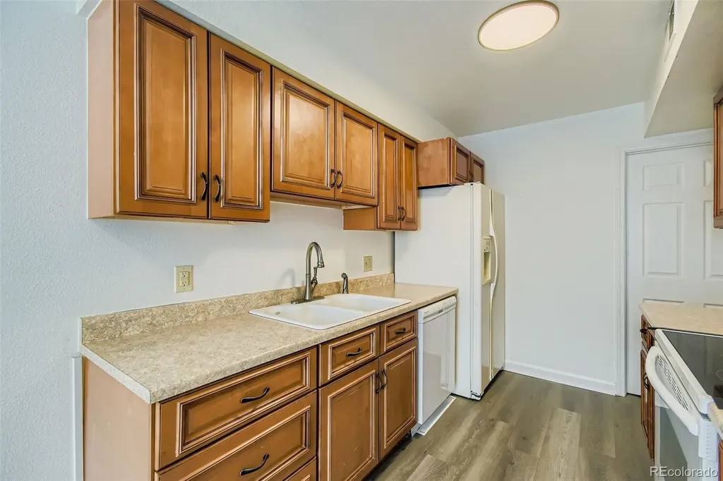 9864 Orangewood Drive Denver CO 80260