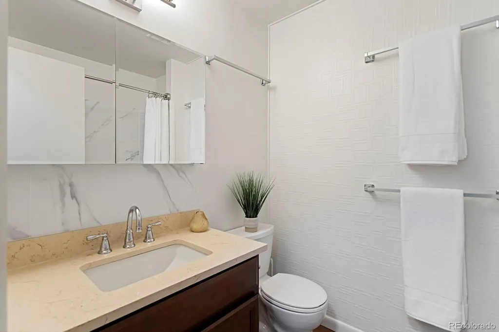 9537 Grandview Avenue Arvada CO 80002