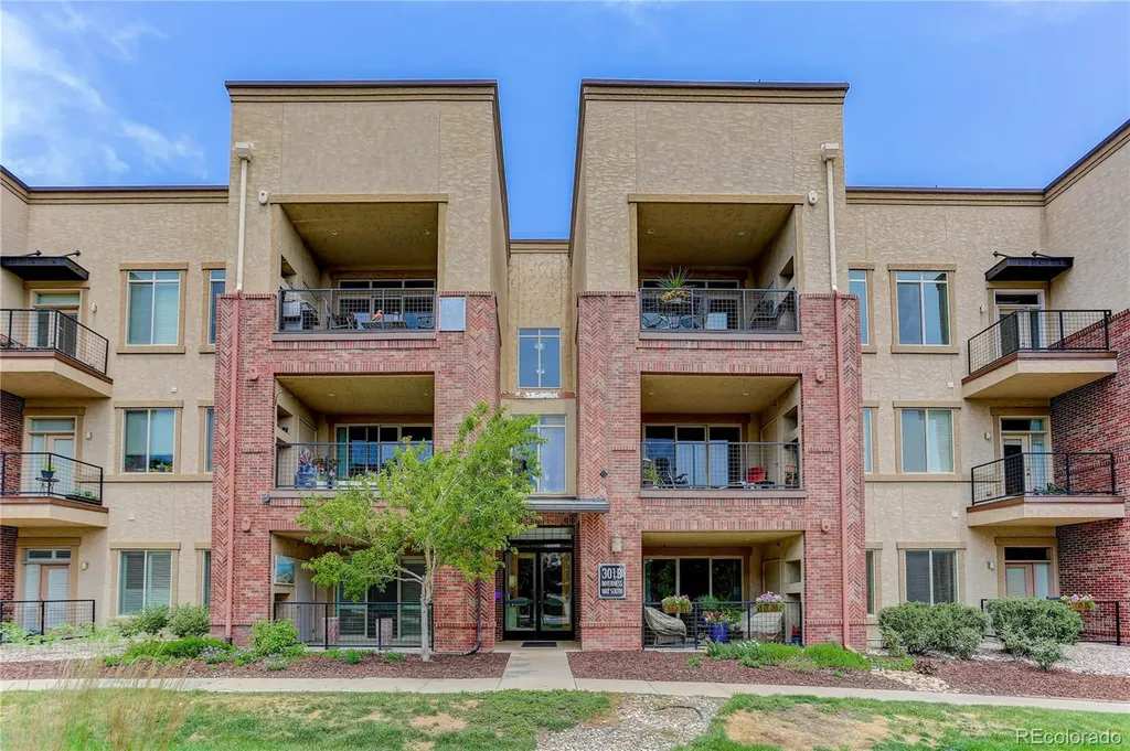 301 Inverness Way Englewood CO 80112