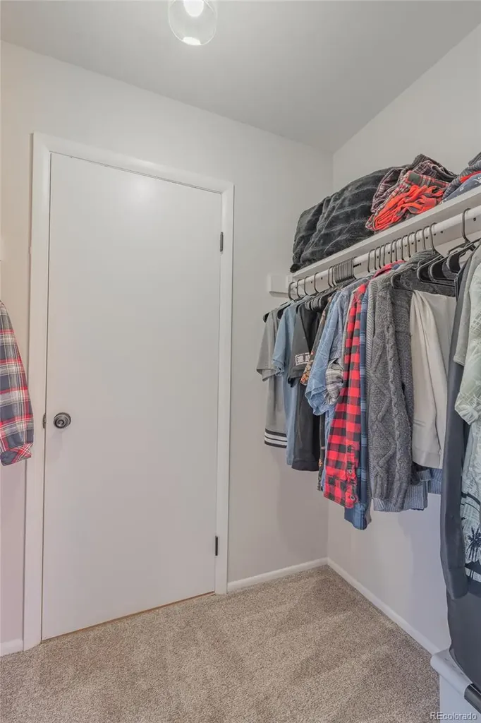 6727 Dale Road Colorado Springs CO 80915