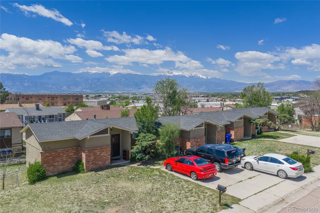 6727 Dale Road Colorado Springs CO 80915