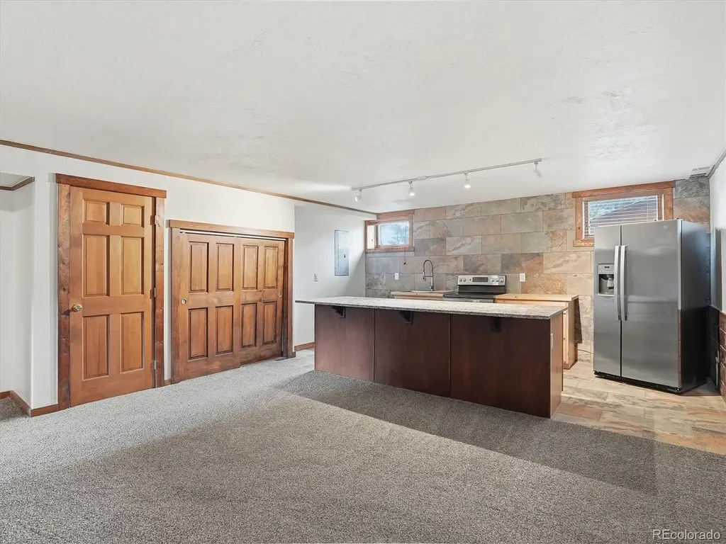 23231 Maricopa Road Indian Hills CO 80454