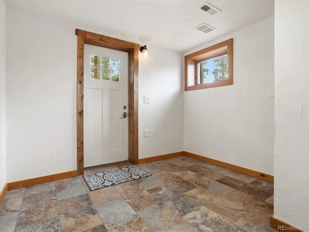 23231 Maricopa Road Indian Hills CO 80454