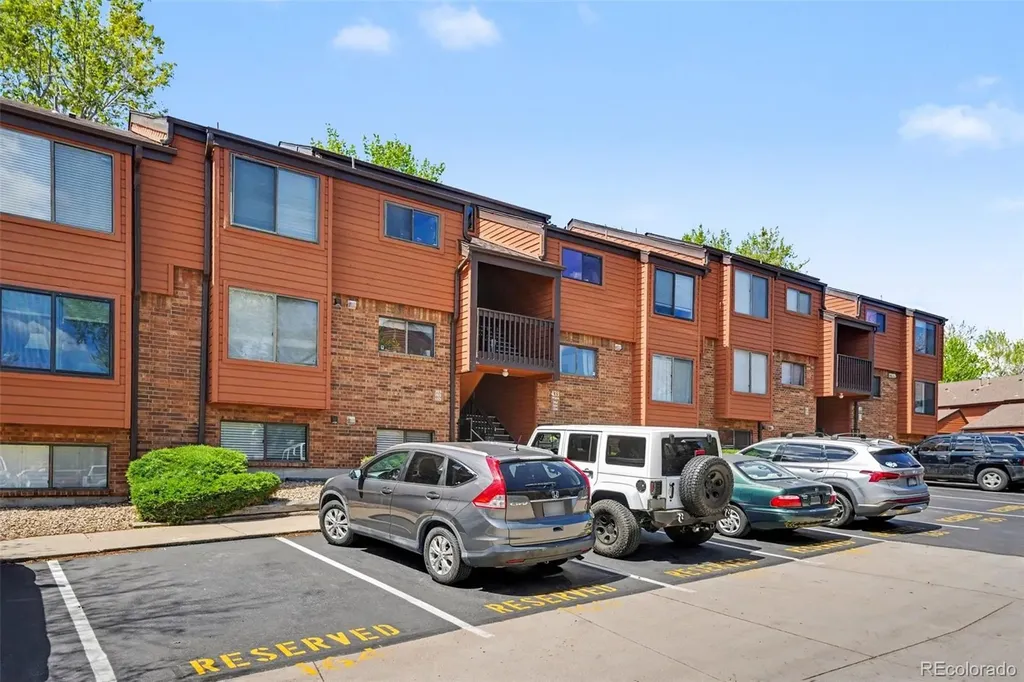 433 Wright Street Lakewood CO 80228