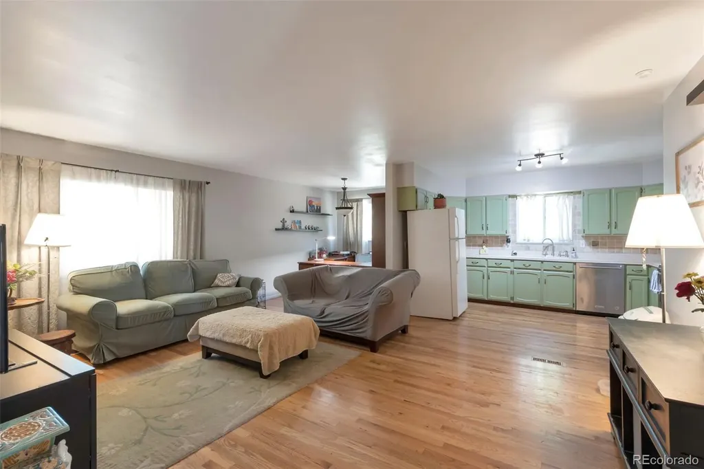 3117 S Monaco Circle Denver CO 80222
