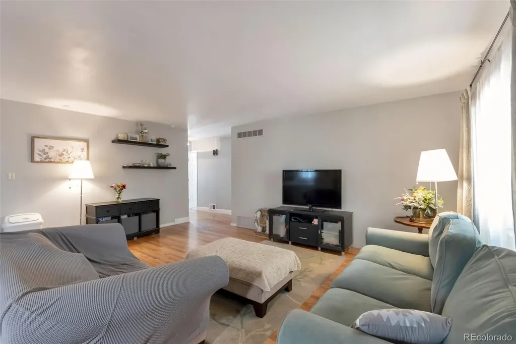 3117 S Monaco Circle Denver CO 80222
