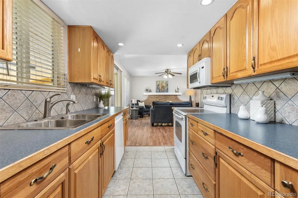 4610 S Kalispell Way Aurora CO 80015