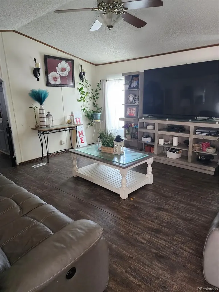 2036 1 Avenue Greeley CO 80631