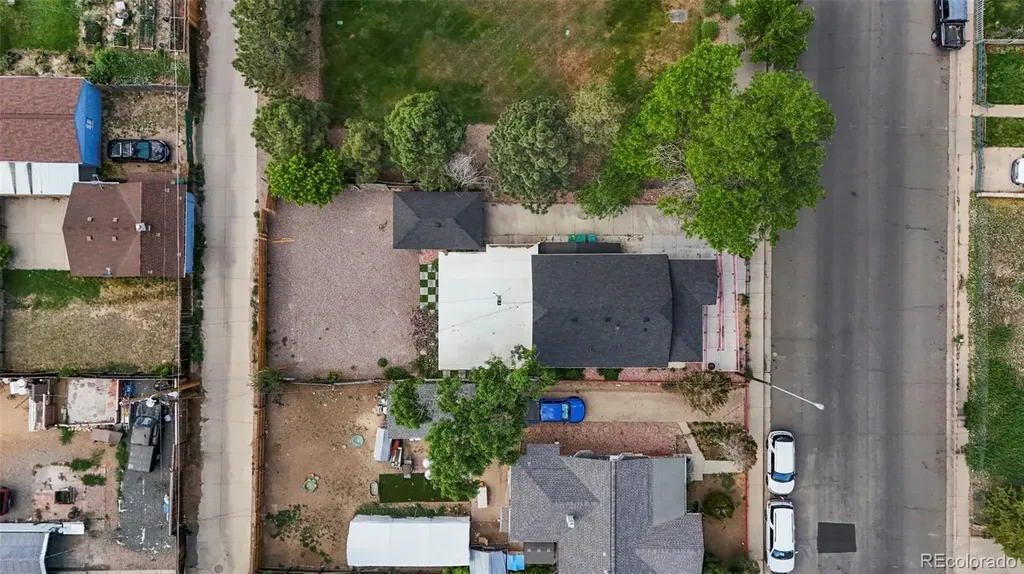 1530 Geneva Street Aurora CO 80010
