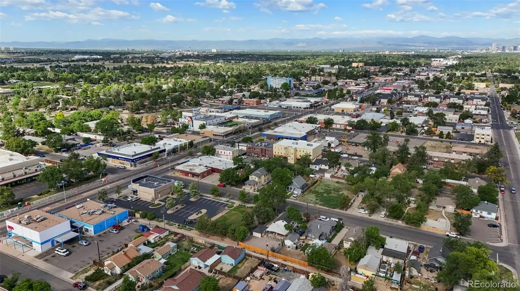 1530 Geneva Street Aurora CO 80010